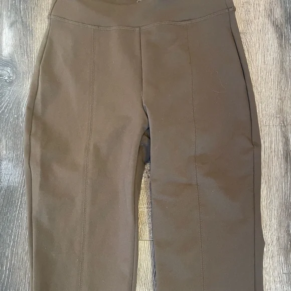 ALO Yoga Chocolate Brown Flare Pants EUC size XS - Picture 2 of 4
